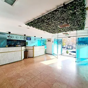 https://hotel-mojo.bucharesthotelsnow.com
